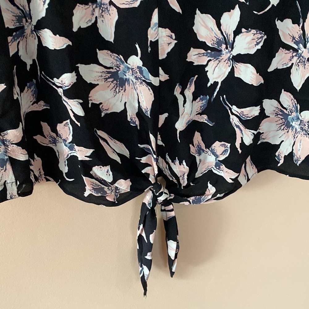 Madewell silk button back top - Picture 4 of 8